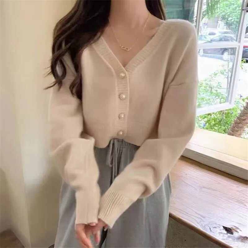 Pavasario rudens mezginiai Madingi nauji megztiniai su V formos iškirpte moterims Trumpi viršutiniai drabužiai ilgomis rankovėmis, megzti apatiniai drabužiai, megztinis, paltas moterims