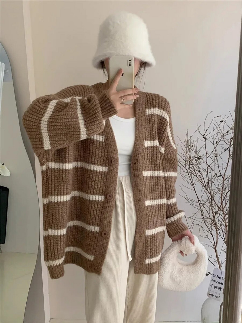 Korejas versija, slinks adīts jaciņš sievietēm, mētelis, kontrastains, svītrains rudens ziemas vintage V veida kakla izgriezums, brīvs džemperis, trikotāžas topi