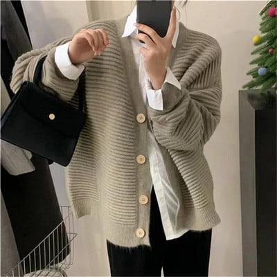 Retro prašmatnūs megzti megztiniai moterims rudens žiemai tinginio stiliaus megztinis paltas V formos iškirpte Mezginiai Viršus mygtukai Moteriški megztiniai