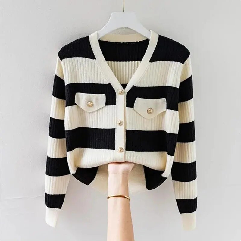 Πλεκτά Γυναικεία φαρδιά έξω από το Κορεάτικο 2023 Νέο Φθινόπωρο Χειμώνας Μικρή Μόδα Μακρυμάνικη Ζακέτα με ριγέ Γυναικεία μπλουζάκια