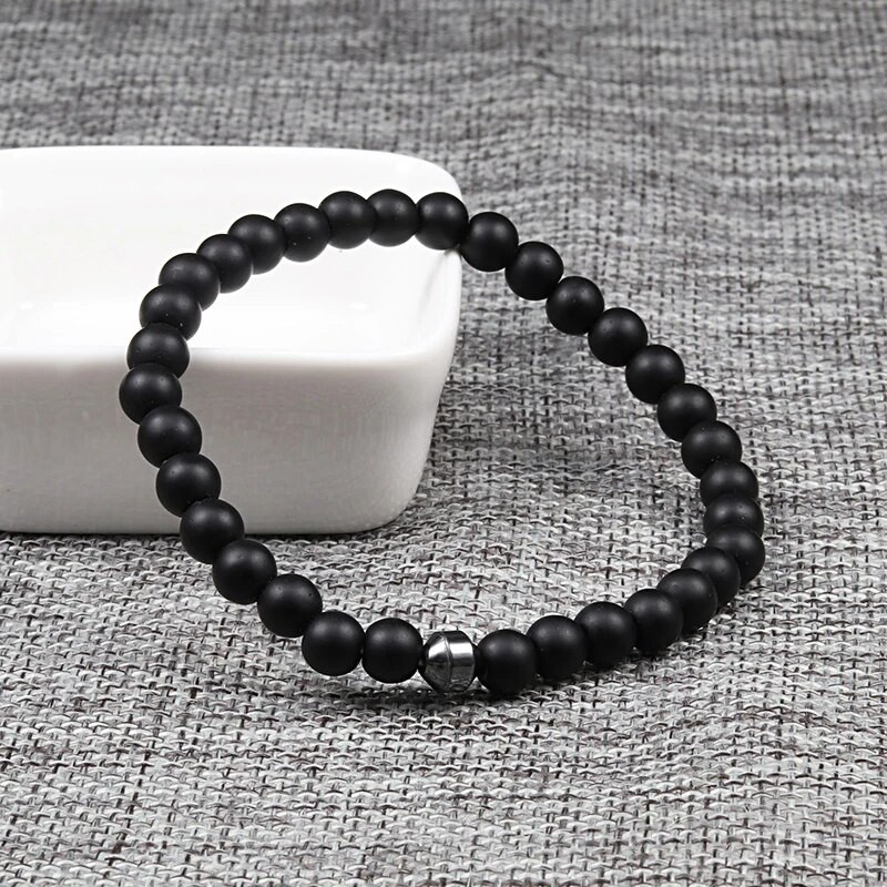 Új 6mm-es gyöngyös karkötők Charm Pave CZ Crown Ball Hematite Cross Természetes kő Fekete ónix karkötők Női Férfi Ékszerek Bileklik