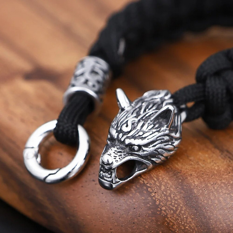 Na otvorenom Never Fade od nehrđajućeg čelika Celtic Wolf Lanyard Narukvice Muški Norse Vikings Survival Paracord Rope Bangles Homme Jewelry