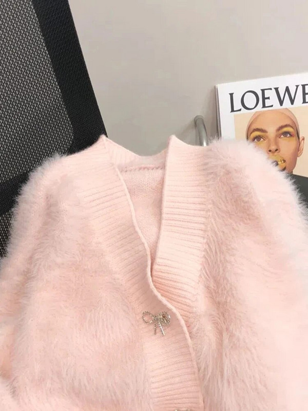 Нова плетена изрязана жилетка от имитация на норка Корейски плюшен мек тънък пуловер Къси палта Пролет Есен Ежедневни трикотажни облекла Жилети