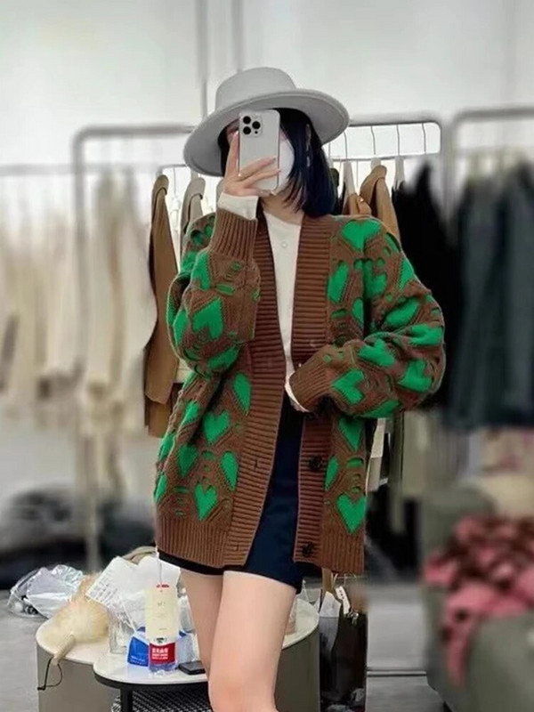 Rudens ziemas brīvs džemperis jaciņas mēteļi sievietēm ikdienas mīlestības apdruka Trikotāžas jakas Korejas V veida kakla izgriezuma Trikotāža Casaco Bieza Silta Gilet