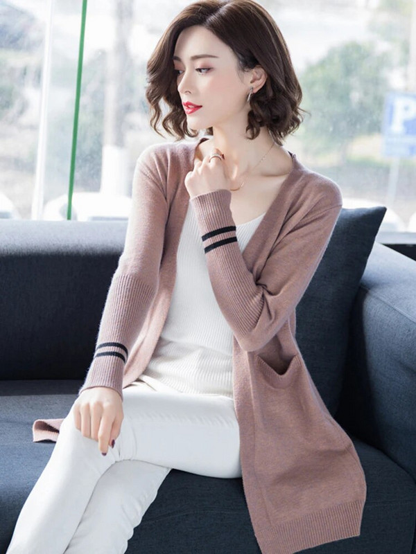Pavasara rudens jaciņa Sieviešu korejiešu eleganta vidēja garuma trikotāža Jakas mamma ikdienas džemperis mēteļi brīvs džemperis klasisks adījums chaqueta