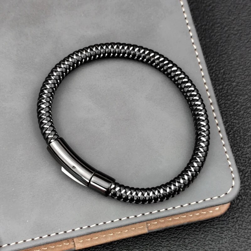 MingAo Punk Simple Ανδρικά Κοσμήματα Χωρίς ξεθώριασμα Βραχιόλι από συρμάτινο σχοινί Vintage μανσέτα γούρι βραχιόλι για άνδρες Δερμάτινα κοσμήματα Δώρα για πάρτι