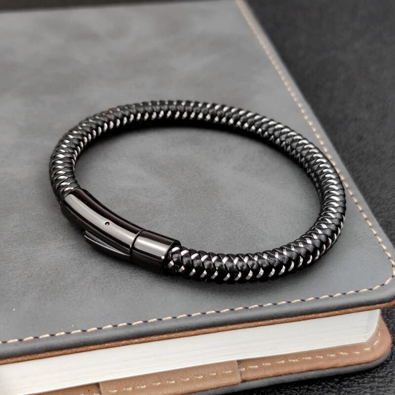 MingAo Punk Simple Ανδρικά Κοσμήματα Χωρίς ξεθώριασμα Βραχιόλι από συρμάτινο σχοινί Vintage μανσέτα γούρι βραχιόλι για άνδρες Δερμάτινα κοσμήματα Δώρα για πάρτι