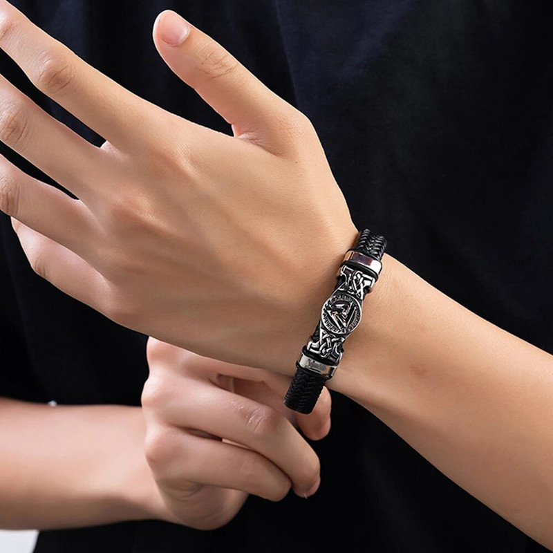 Vintage χειροποίητοι σκανδιναβικοί ρούνοι Valknut ανδρικό βραχιόλι από ανοξείδωτο ατσάλι Vikings Celtic Knot Δερμάτινο βραχιόλι φυλαχτό Σκανδιναβικό κόσμημα