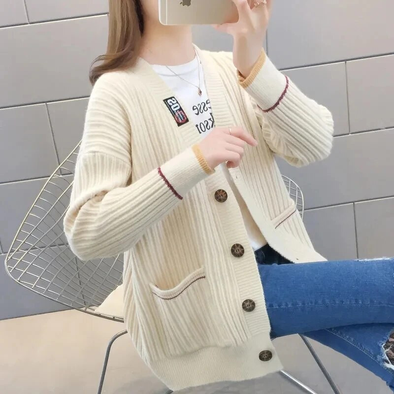 Trikotāžas džempera jaka sieviešu brīvs tops 2023. gada pavasara jaunais sieviešu modes korejiešu variants, rozā jaciņa mētelis, mīksts 890