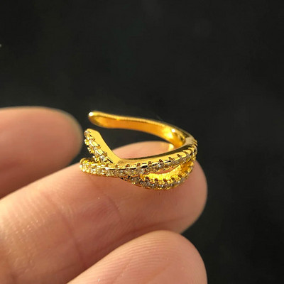 1PC Conch viltus pīrsings auskars sievietēm Auss skrimšļi bez pīrsinga auss aproces Ausu aproces Cirkons ausu klipsi aksesuāri ķermeņa rotaslietas