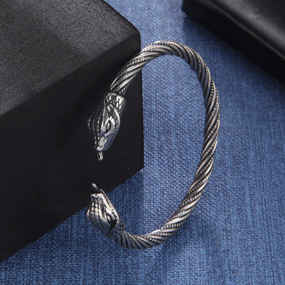 Dawapara Viking Käevõru Fenrir Wolf Head Torque Meeste Käevõru roostevabast terasest Põhjala mütoloogia Amuleti ehted