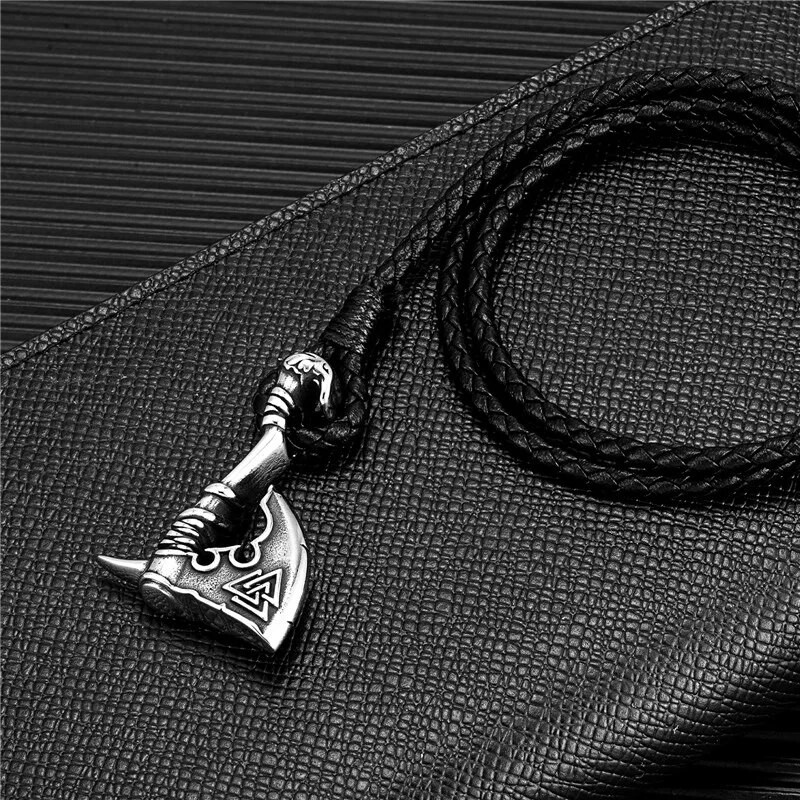 MKENDN vīriešu vikingu cirvis daudzslāņu šarms ādas aproce nerūsējošais tērauds norvēģu rūnu cirvis Thor āmurs Mjolnir slāvu amulets rotaslietas