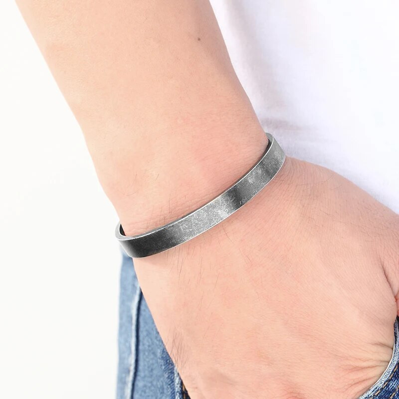 MKENDN Punk Men Vintage oksidēts melns nerūsējošā tērauda vienkāršas aproces rokassprādzes rokassprādze viņam Valentīna dienas dāvana