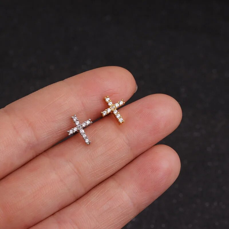 1 db Holdcsillag Szív Kereszt Virág Korona Helix Piercing Tragus Stud Conch Fülbevaló Arany és Ezüst Szín Cz Porc Stud