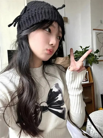 ADAgirl White Bow Graphic Sweater Дамски пуловер с полувисока яка Kawaii с дълъг ръкав Тесни дрехи Y2k Aesthetics Есенни зимни дрехи