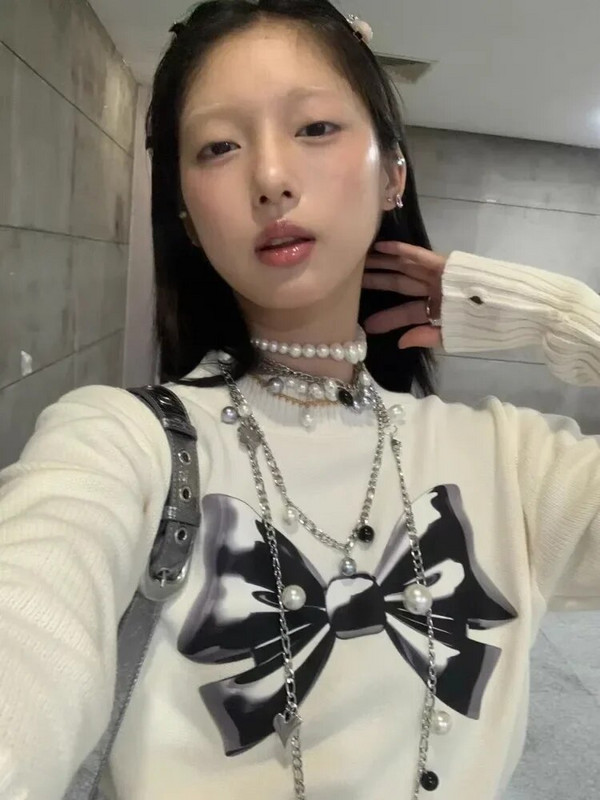 ADAgirl White Bow Graafiline kampsun Naiste poolkõrge krae Kawaii pikkade varrukatega kudum Skinny Y2k Esteetika Sügistalveriided