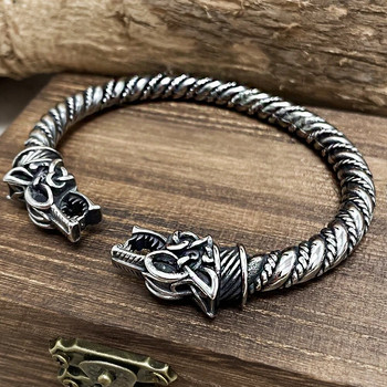 Скандинавската митология Odin\'s Wolf Cuff Гривна Мъже Неръждаема стомана Антична черна викингска гривна Geri&Freki Амулет Скандинавски бижута