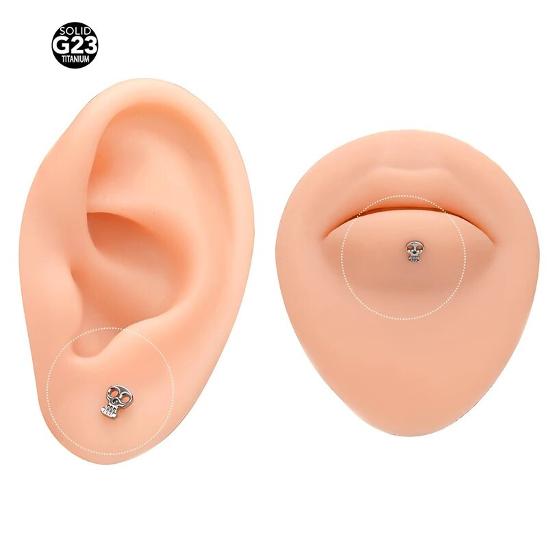 1 tk F136 titaanist meeste ehted kõrvarõngad trukid retrostiilis gooti pealuu piraat pealuu mootorratas titaanist terasest kõrvarõnga keha Pi