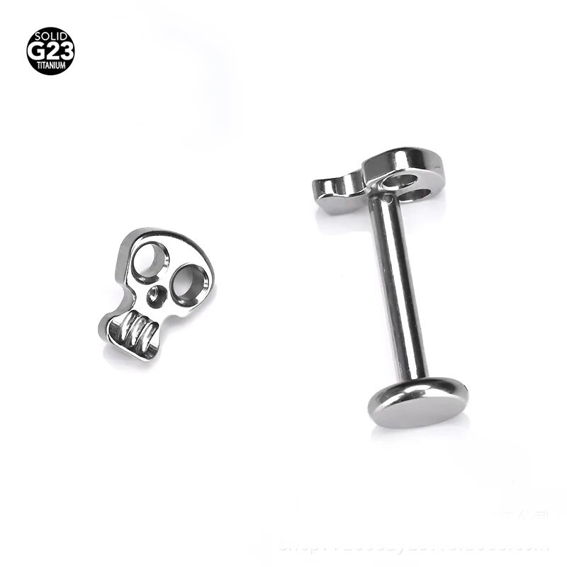 1 tk F136 titaanist meeste ehted kõrvarõngad trukid retrostiilis gooti pealuu piraat pealuu mootorratas titaanist terasest kõrvarõnga keha Pi