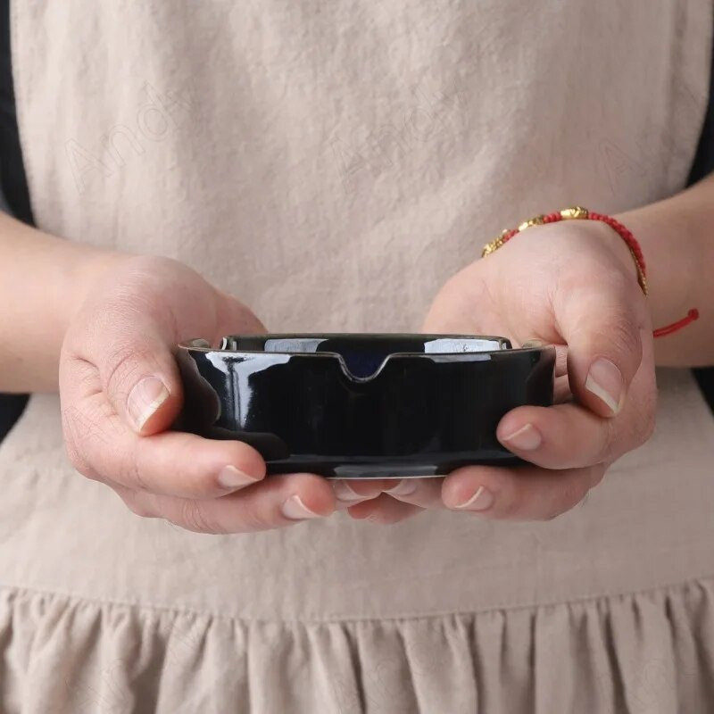 Kreatív kerámia hamutartó kék kemence máz Dekoratív dohányzóasztal hamutartók irodai asztali hamutálca európai művészet otthoni dekoráció