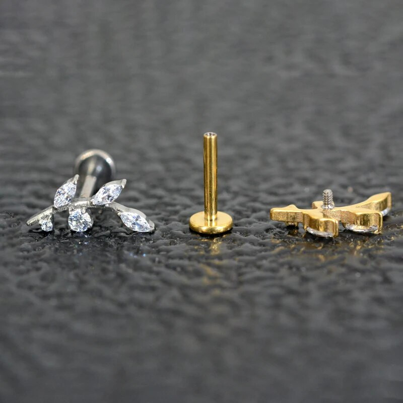 1 DB F136 titán piercing fülcsavarok PIERC fa toll belső szál Labret levél porc fülbevaló ajak fül fülcsavar test piercing