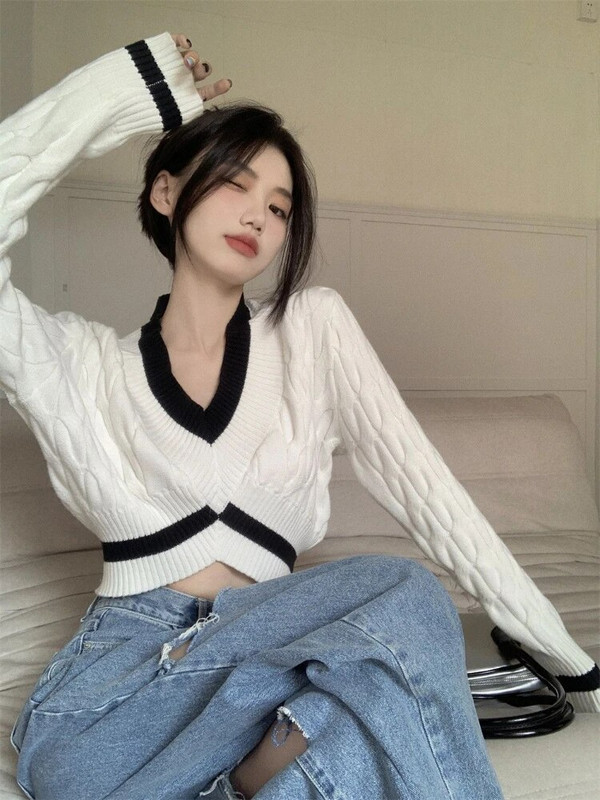 Deeptown korejiešu modes svītrains apgriezts džemperis Sieviešu Harajuku Retro liela izmēra džemperis Kpop V veida kakla izgriezums, ikdienas trikotāža Y2K augšējā grunge