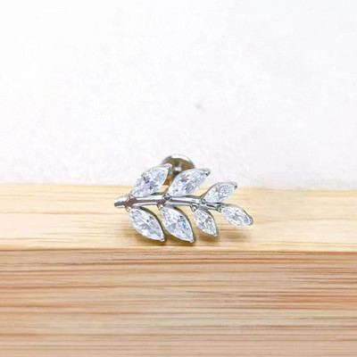 1db G23 titánfa bal 16g belső szál Labret piercing ajakgyűrűFül Tragus porc Helix Daith piercing fülbevaló f