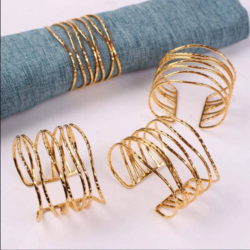 4 tk metallist salvrätikulukk, hõbedase kullaga pulmakaunistusega salvrätikusõrmus, festivaliõhtusöögipidude söögilaua piduliku pidusöögi jaoks