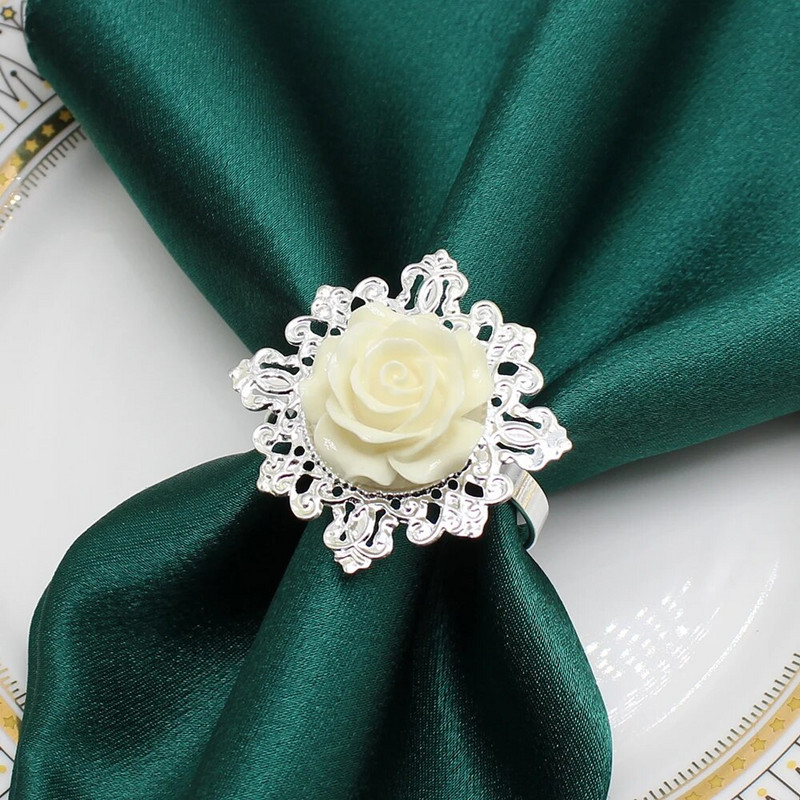 6Gb Ziemassvētku noformējums Rožu ziedu salvešu gredzeni Sudraba salvešu gredzenu turētājs kāzu banketu vakariņu dekorēšanai HWF37