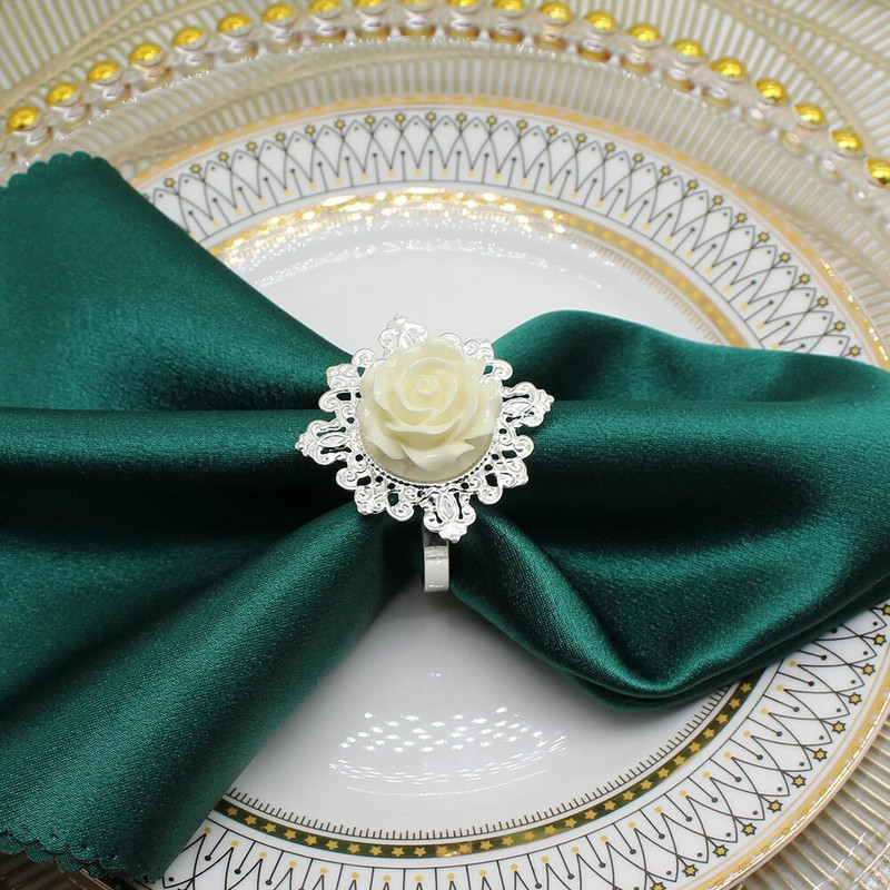 6Gb Ziemassvētku noformējums Rožu ziedu salvešu gredzeni Sudraba salvešu gredzenu turētājs kāzu banketu vakariņu dekorēšanai HWF37