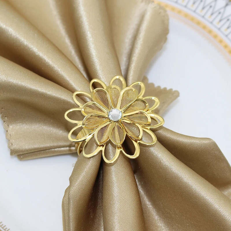 8 Pack Holly Leaf ziedu salvešu gredzeni Ziemassvētku ziedu salvešu turētājs vakariņām kāzu Ziemassvētku galda dekors HWF33