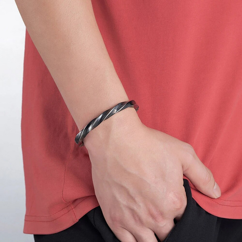 Ανδρικά βραχιόλια με περιστρεφόμενη μανσέτα Viking 2022 Ανδρικά βραχιόλια από ανοξείδωτο ατσάλι σε χρώμα ασημί για άνδρες Punk Biker Jewelry Dropshipping