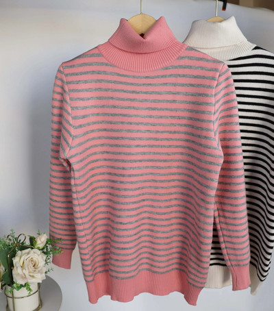 Őszi téli női garbó koreai divat bársony meleg női pulóverek és pulóverek fekete fehér csíkos pulóverek női kötöttáru