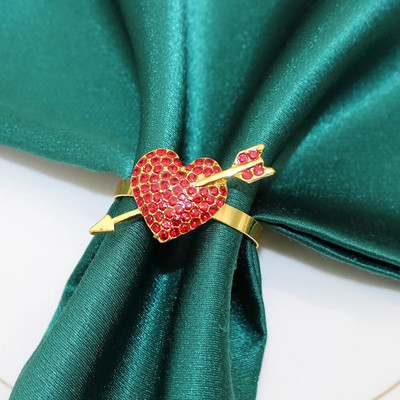 6Gb Valentīndienas sirds salvešu gredzeni Sarkanā kristāla kalnu kristāla salvešu gredzeni kāzu jubilejas galda dekorēšanai HWD10