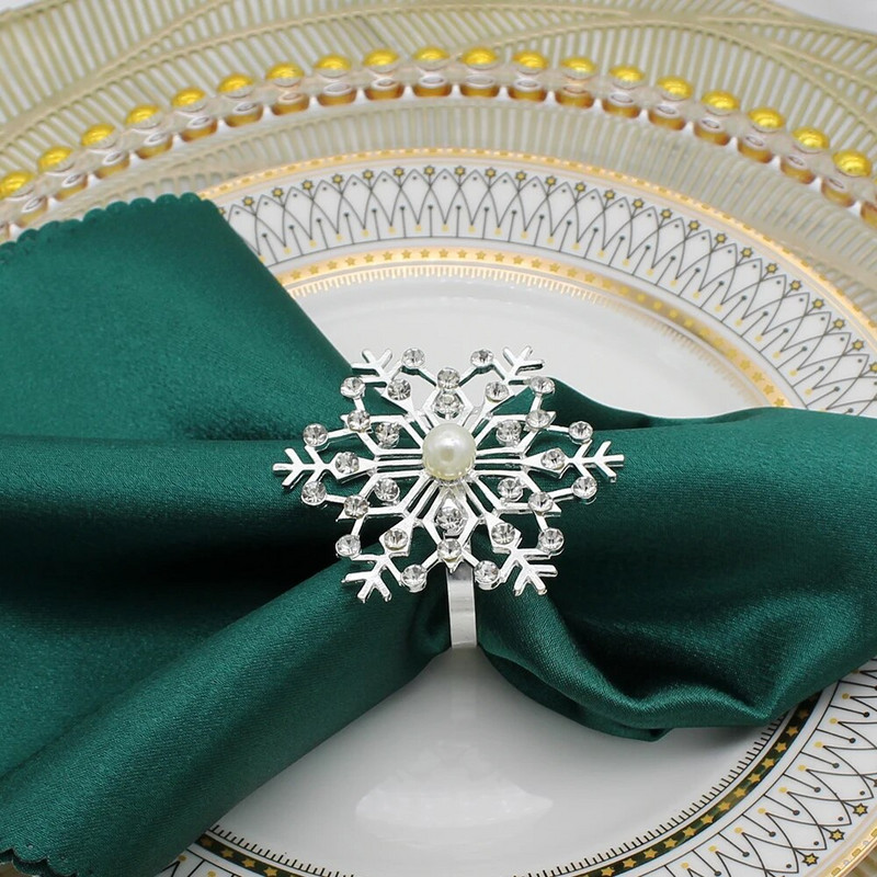 4Gb Ziemassvētku salvešu gredzeni Sliver Rhinestone Snowflake salvešu turētāja gredzeni Ziemassvētku ziemas svētku vakariņu ballītēm HWC130