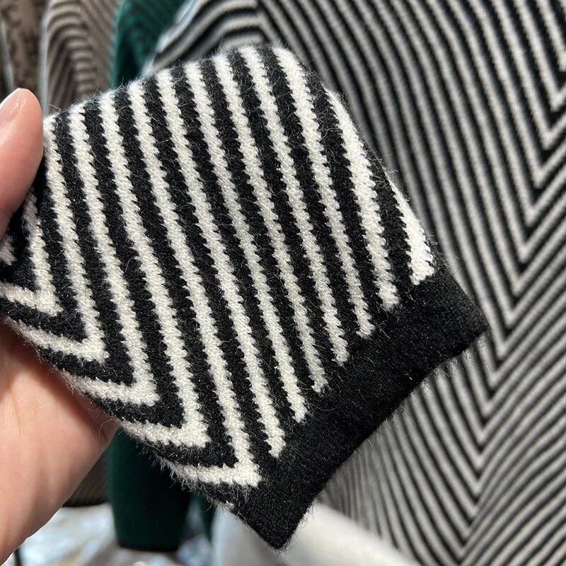 Stripe Plus Samta Džemperi Sieviešu Ziemas Silti Adīti Puloveri Korejiešu modes flīsa oderēti Trikotāžas izstrādājumi Ikdienas topi ar apakšu Jauns