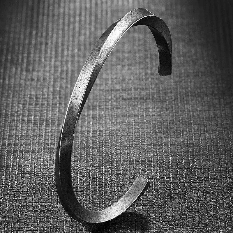 MKENDN vīriešu Twist rokassprādze oksidēta sudraba krāsa nerūsējošā tērauda Mobius aproce rokassprādze viņam Valentīna dienas dāvana
