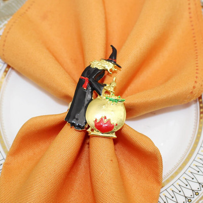 8Gb Helovīna raganu cepures salvešu gredzeni maģiska stila melna emalja raganu salvešu turētājs Helovīna tematisko ballīšu kāzu dekorēšanai