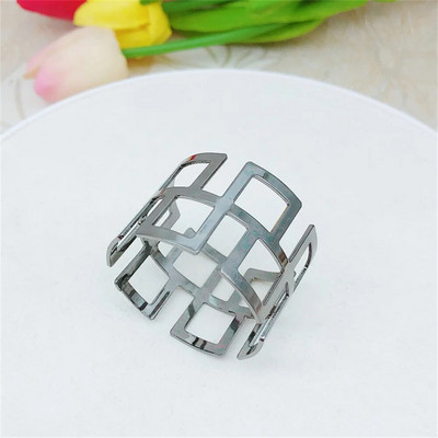 12 gab. Ieroču melni metāla salvešu turētāji dobi, apaļi salvešu gredzeni kāzu ballītei Ziemassvētku Helovīna dekorēšanai HWM35