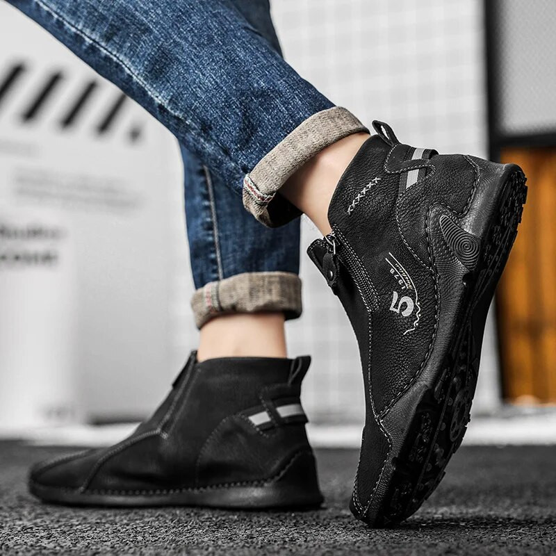 Ziemas jauni Chelsea vīriešu zābaki zamšādas puszābaki britu stila ādas zābaki vīriešu modes zābaki mīksta zole apaļa galva kāzu zābaki