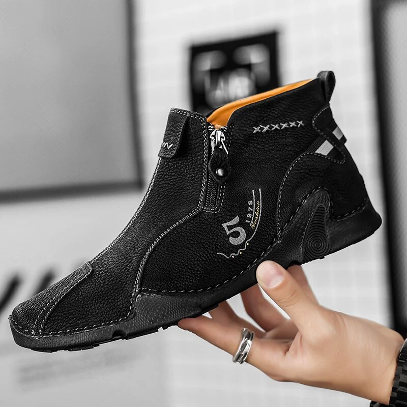 Ziemas jauni Chelsea vīriešu zābaki zamšādas puszābaki britu stila ādas zābaki vīriešu modes zābaki mīksta zole apaļa galva kāzu zābaki