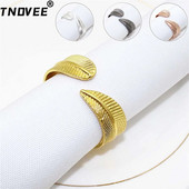 12 db Arany levelű szalvéta gyűrűk toll kivitelű szalvétatartó vacsoraasztal dekorációhoz Hálaadás esküvői karácsonyi dekoráció ERL05