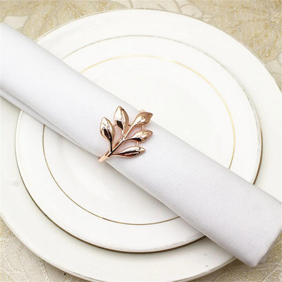 12 db Arany levelű szalvéta gyűrűk toll kivitelű szalvétatartó vacsoraasztal dekorációhoz Hálaadás esküvői karácsonyi dekoráció ERL05