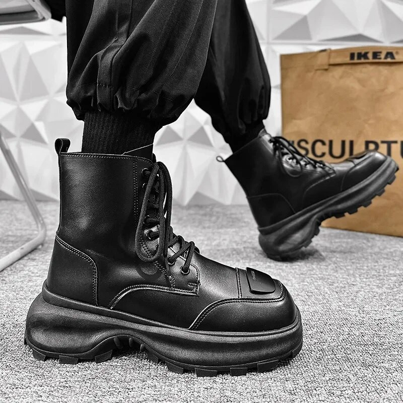 Ανδρικές κοντές μπότες με χοντρή σόλα 2023 φθινόπωρο και χειμώνα Νέες δερμάτινες μπότες βρετανικού στυλ Μπότες χιονιού για ανδρικές μπότες μάχης Zapatos