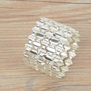 SHSEJA 5db/tétel Szalvéta virágos Szalvéta gyűrű arany / ezüst luxus európai stílusú ruha karika szalvéta gyűrű csatos ruhagyűrű