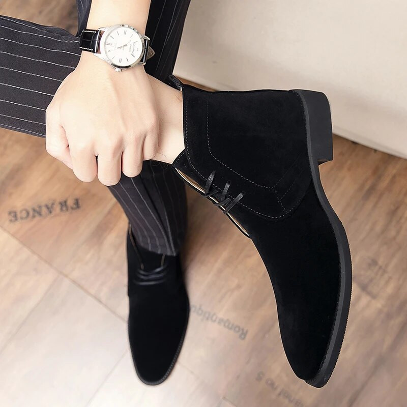 Πολυτελείς ανδρικές σουέτ δερμάτινες μπότες Μπότες φορέματος χειμερινής μόδας Ανδρικές μπότες αστραγάλου Βρετανικού στυλ Μπότες Chelsea Όμορφες ανδρικές μπότες ανδρικές