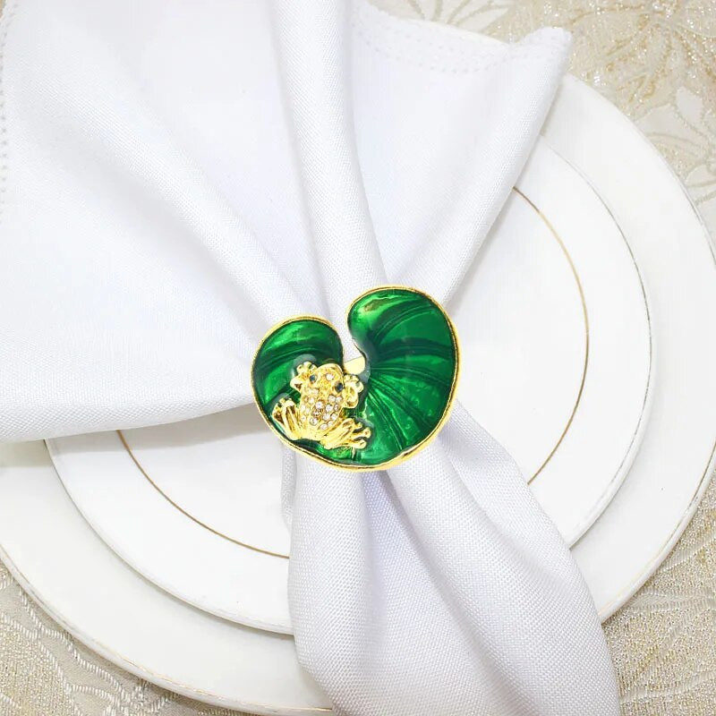 8db/tétel Zöld szalvéta gyűrű lótuszlevél béka szalvéta csat arany szájtörlő gyűrű esküvői asztaldísz