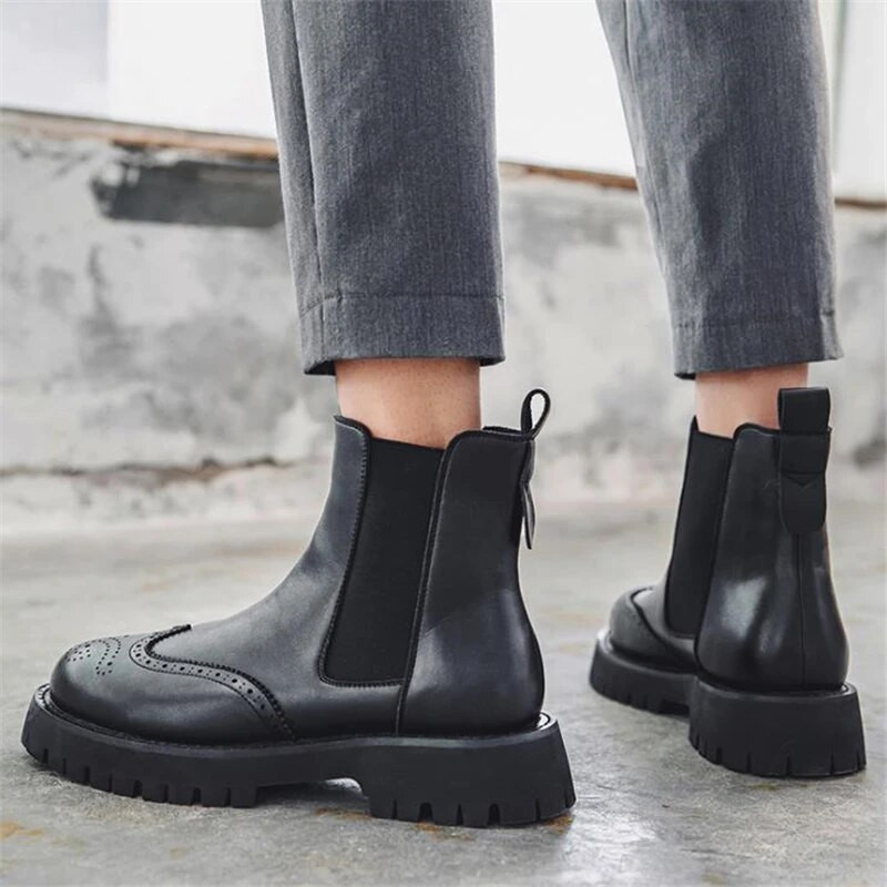 Vintage šķeltas ādas vīriešu zābaki plakana platforma puszābaki vīriešu rudens ziemas vilnas sniega zābaki Vīriešu ikdienas bullock apavi