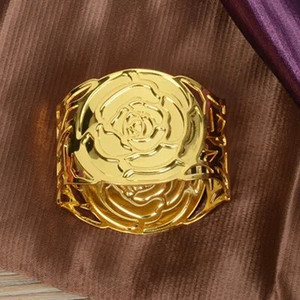 SHSEJA 1db/tétel Esküvői étterem szalvéta gyűrű gyönyörű rózsák szalvéta csat hotel bankett szalvéta gyűrű asztali dekoráció