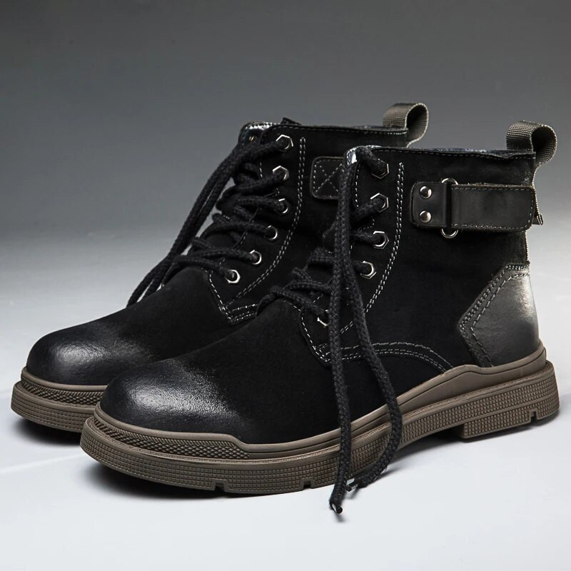 Επώνυμα χειμερινές μπότες Lace Up Γούνα υψηλής ποιότητας Plus Ανδρικά παπούτσια σε στυλ καουμπόη με χοντρή σόλα στρατιωτικές μπότες εξωτερικού χώρου